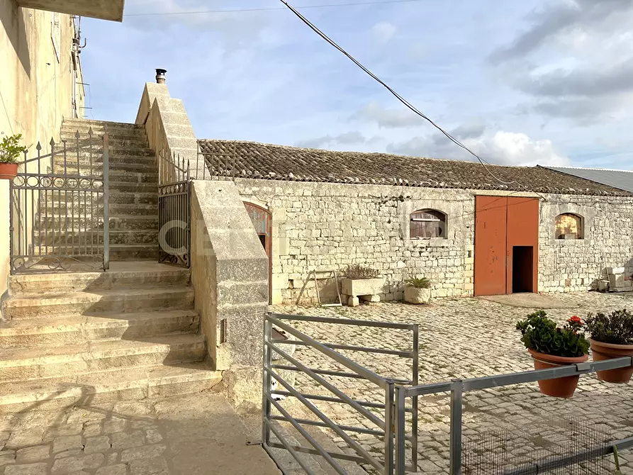 Immagine 60 di Rustico / casale in vendita  in Via Passo Parrino 19 a Modica