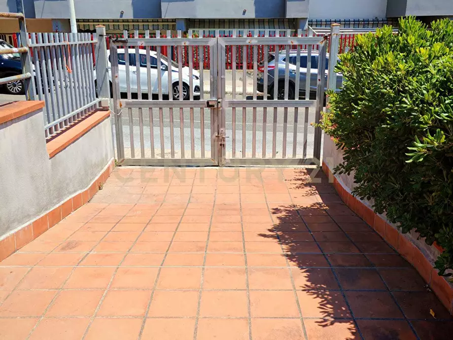 Immagine 43 di Trilocale in vendita  in Via dei Normanni 3 a Sant'alessio Siculo