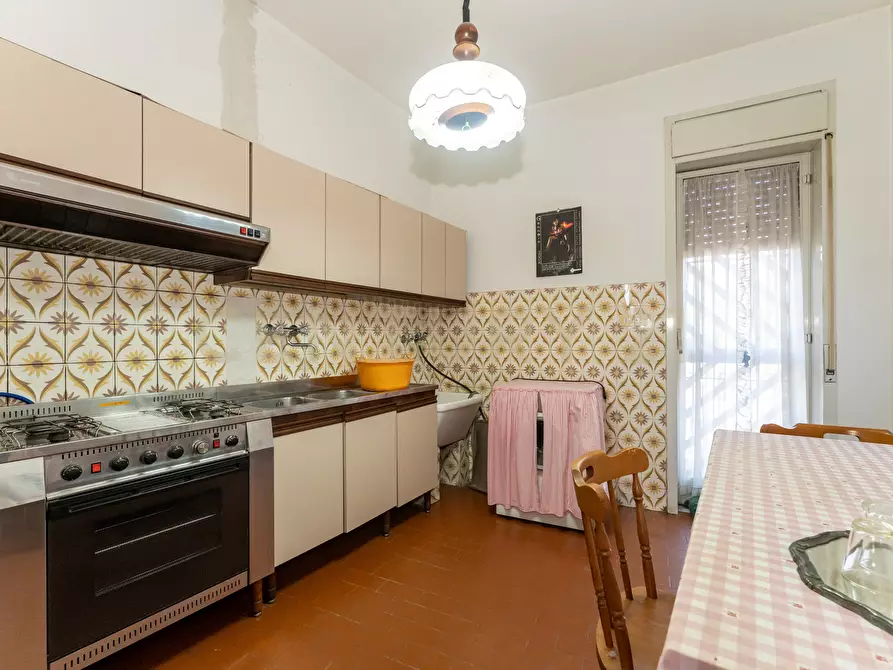 Immagine 36 di Palazzo in vendita  in Via Sebastiano Catania 284 a Catania