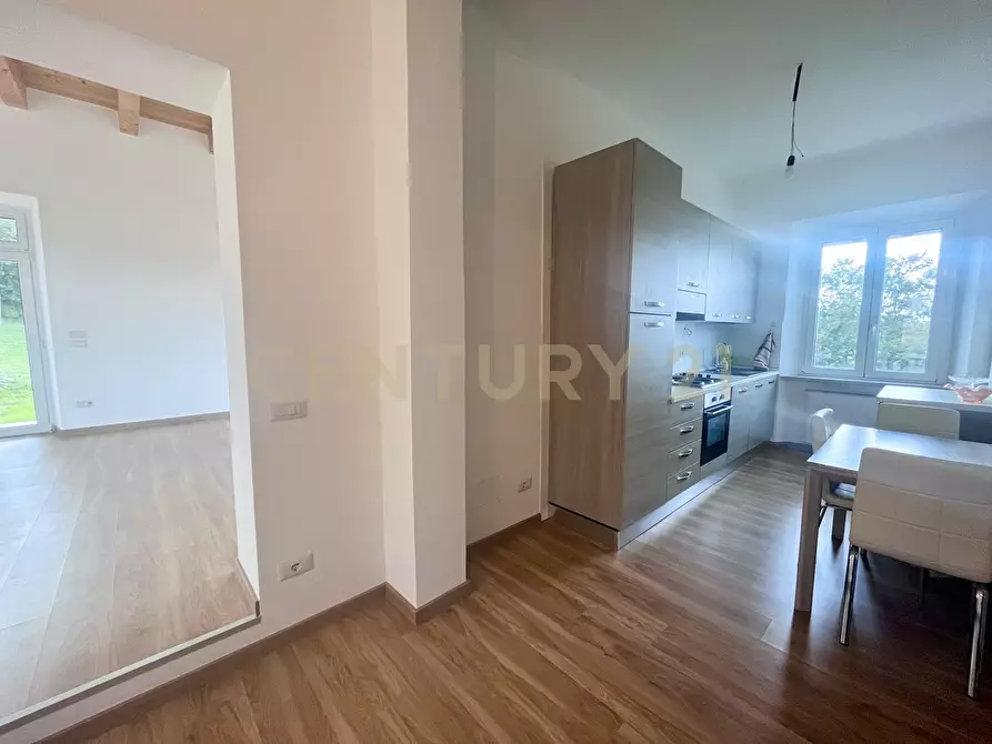 Immagine 19 di Villa in vendita  in Piazza Barbana 35 a Scansano