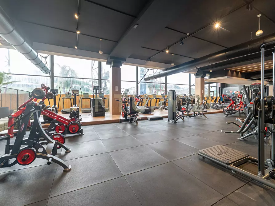 Immagine 12 di Attività commerciale in vendita  in Viale del Commercio a Misterbianco