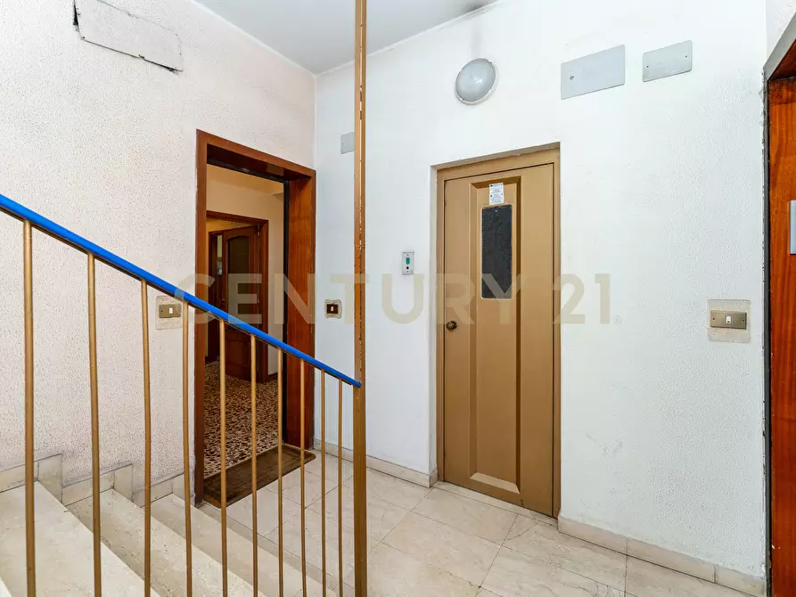 Immagine 17 di Trilocale in vendita  in Via Torino 86 a Catania