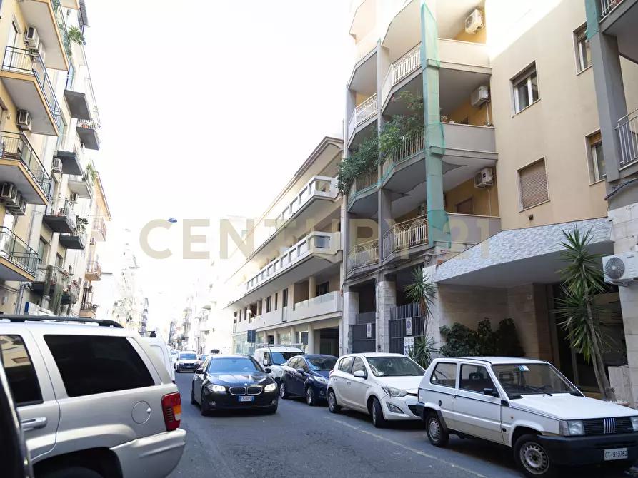 Immagine 6 di Garage in vendita  in Via Milano 93 a Catania