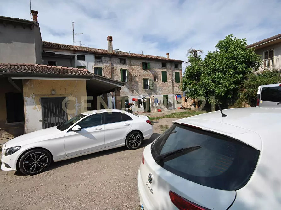 Immagine 15 di Palazzo in vendita  in Via Chiesa 60 a Albaredo D'adige