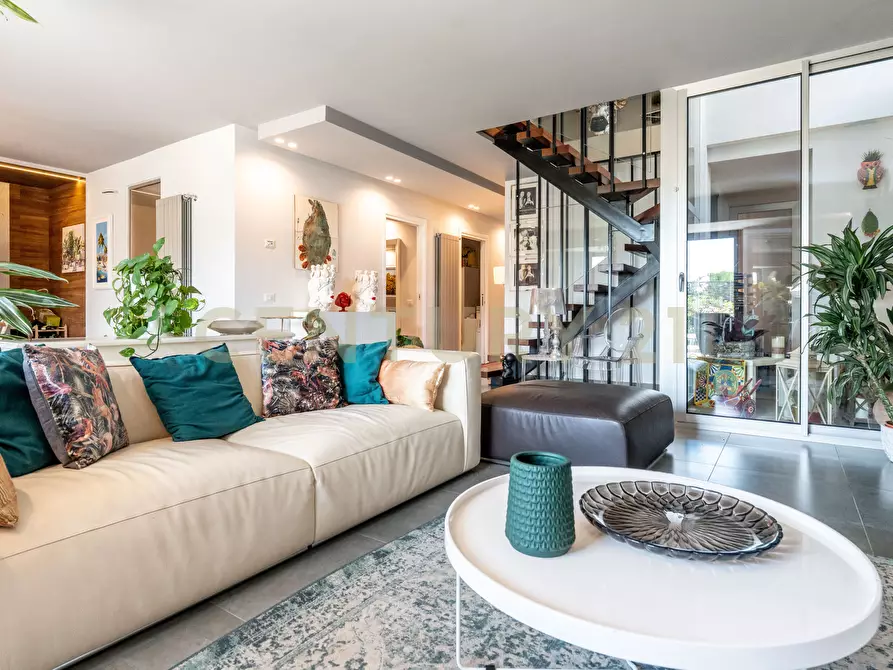 Immagine 18 di Villa in vendita  in Via Monpeluso 8 a Nicolosi