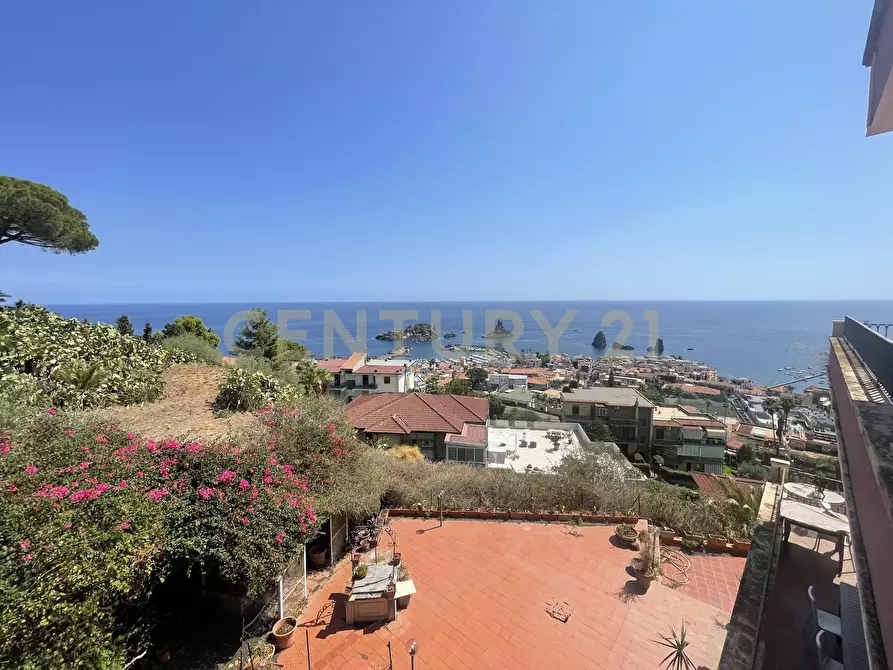 Immagine 42 di Villa in vendita  in manzella sn a Aci Castello