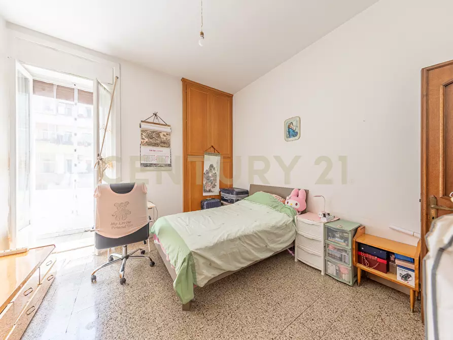 Immagine 11 di Trilocale in vendita  in Via Rosa Guarnieri Carducci 3 a Roma