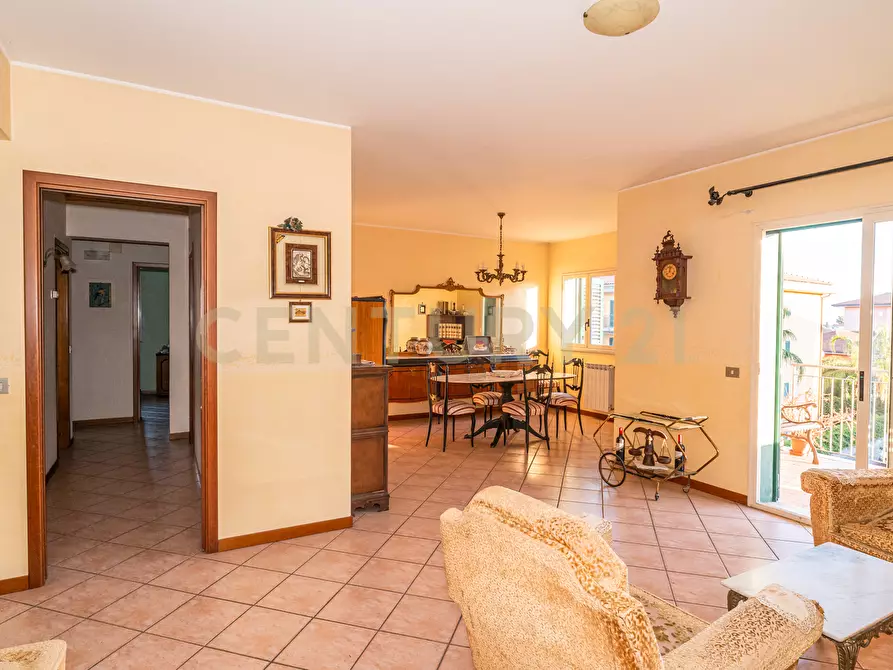 Immagine 27 di Quadrilocale in vendita  in Via Dei Giardini 3 a Tremestieri Etneo