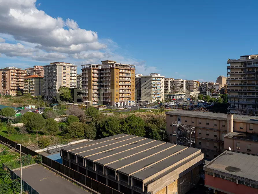 Immagine 39 di Attico in vendita  in Via San Filippo Neri 26 a Catania