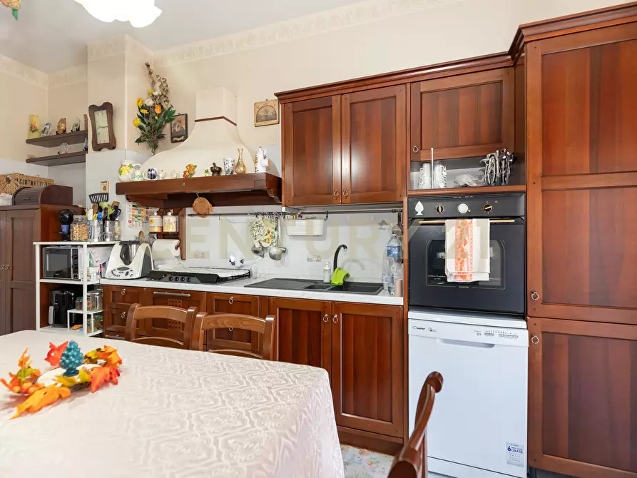 Immagine 7 di Pentalocale in vendita  in Piazza Giovanni Longo 122 a Misterbianco