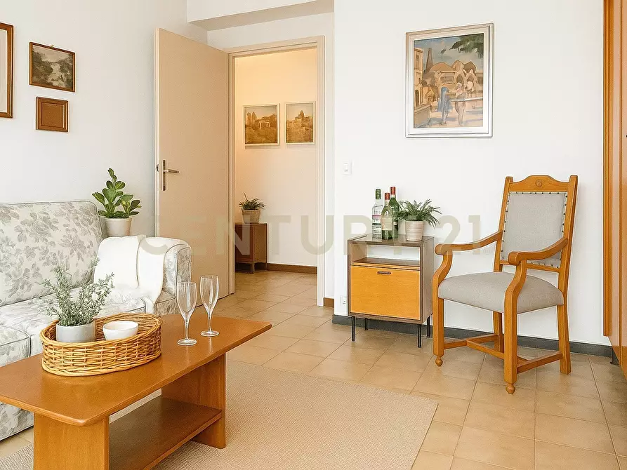 Immagine 4 di Trilocale in vendita  in Viale Dante Alighieri 1 a Radicofani