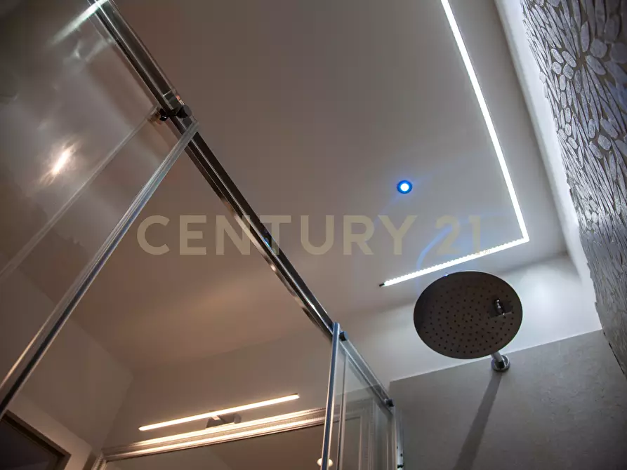 Immagine 16 di Bilocale in affitto  in Via Montecristo 10 a Roma