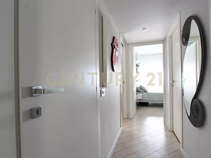 Immagine 19 di Quadrilocale in vendita  in Via Italo Orto 35 a Roma