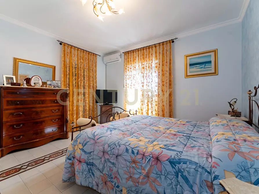 Immagine 42 di Appartamento in vendita  in Via Stazione 12 a Aci Castello