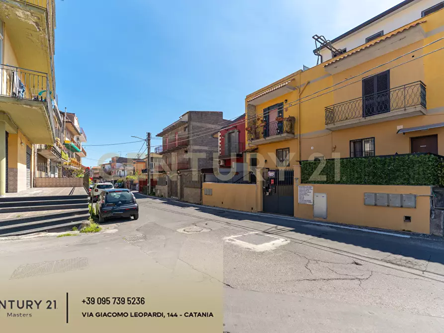 Immagine 51 di Quadrilocale in vendita  in Stradale Cravone 105 a Catania