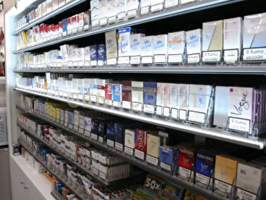 Immagine 9 di Tabaccheria in vendita  in Via della Regione Siciliana snc a Gioiosa Marea