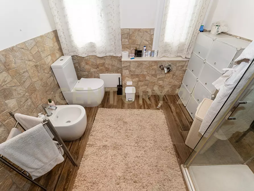 Immagine 11 di Trilocale in vendita  in Corso Indipendenza 230 a Catania