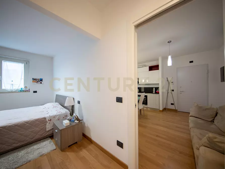 Immagine 14 di Bilocale in vendita  in Via Isotta Gaeta 15 a Roma