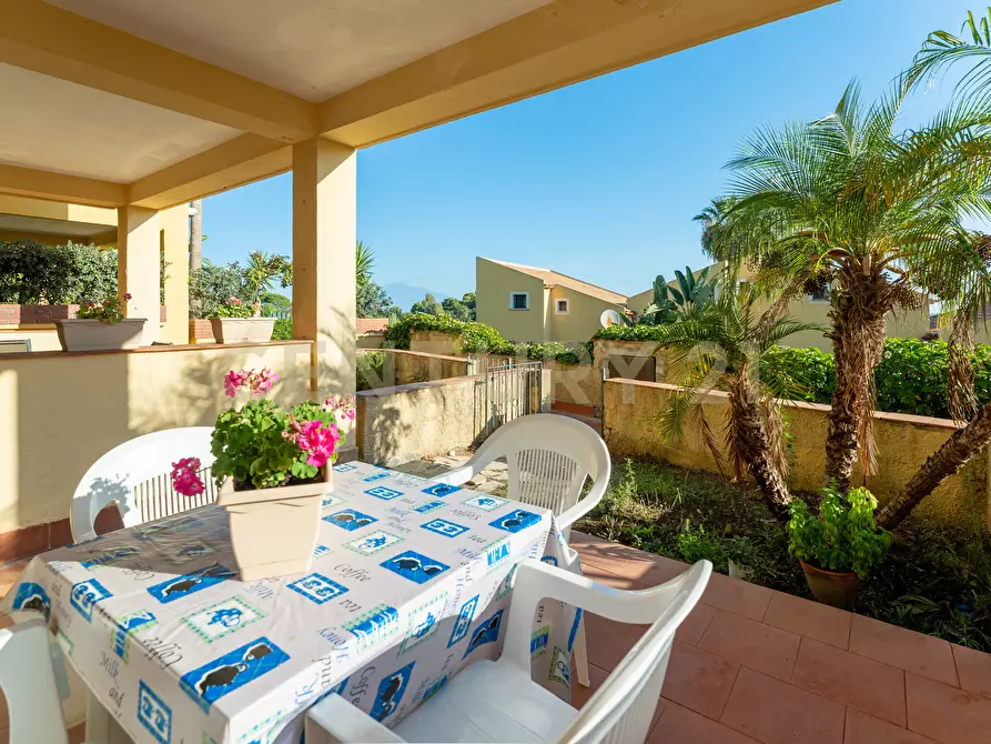 Immagine 10 di Villa in vendita  in BAIA ARCILE a Augusta