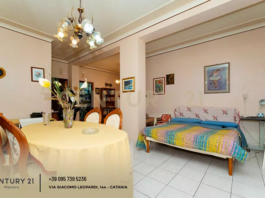 Immagine 13 di Trilocale in vendita  in Via Caduti del Lavoro 2 a Gravina Di Catania