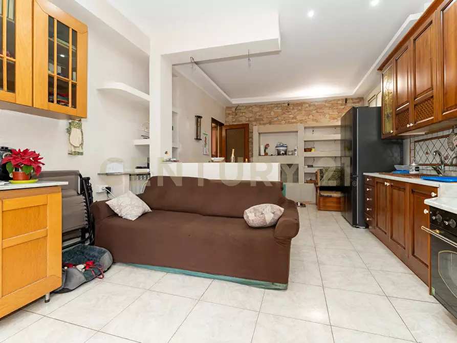 Immagine 22 di Pentalocale in vendita  in Via Goffredo Mameli 4 a Belpasso