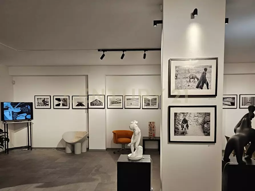 Immagine 16 di Attività commerciale in vendita  in Via Firenze 229/231 a Catania