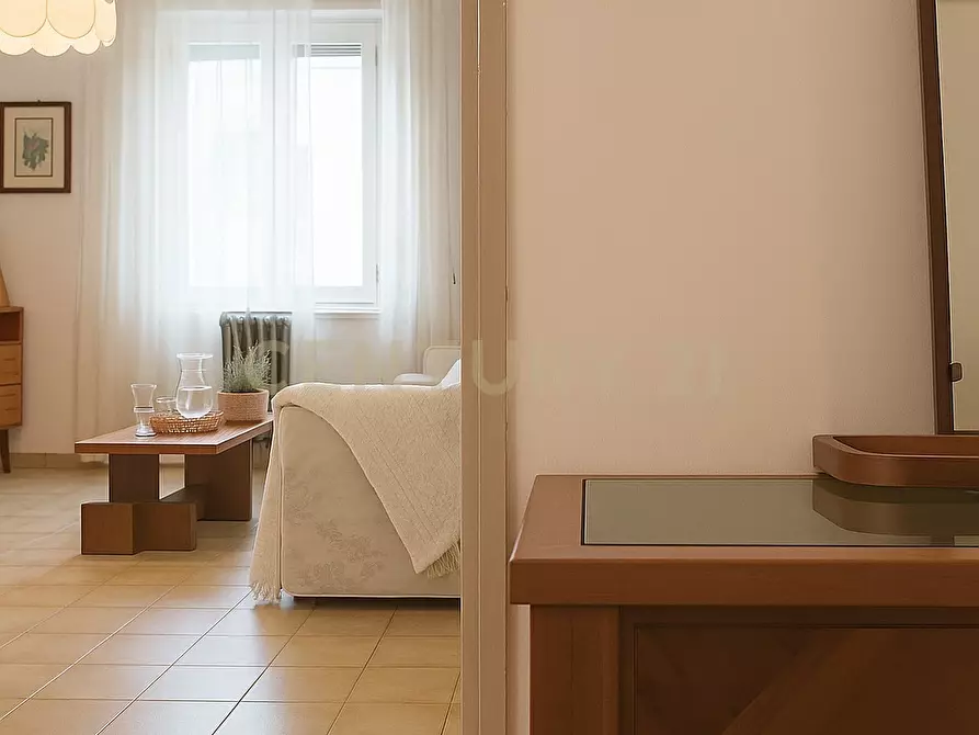 Immagine 18 di Trilocale in vendita  in Viale Dante Alighieri 1 a Radicofani