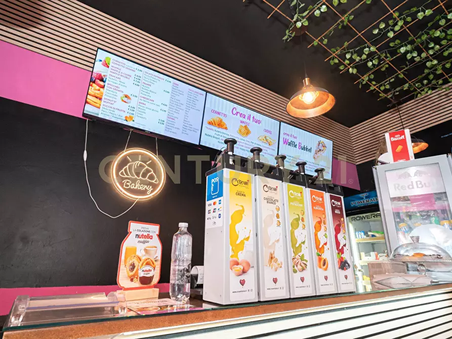 Immagine 4 di Bar / Ristorante in vendita  in Via Padova 120 a Catania