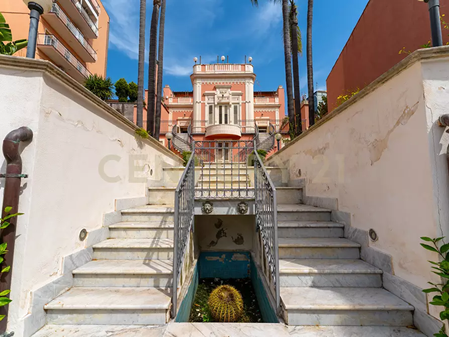 Immagine 6 di Villa in vendita  in Via Ingegnere 130 a Catania