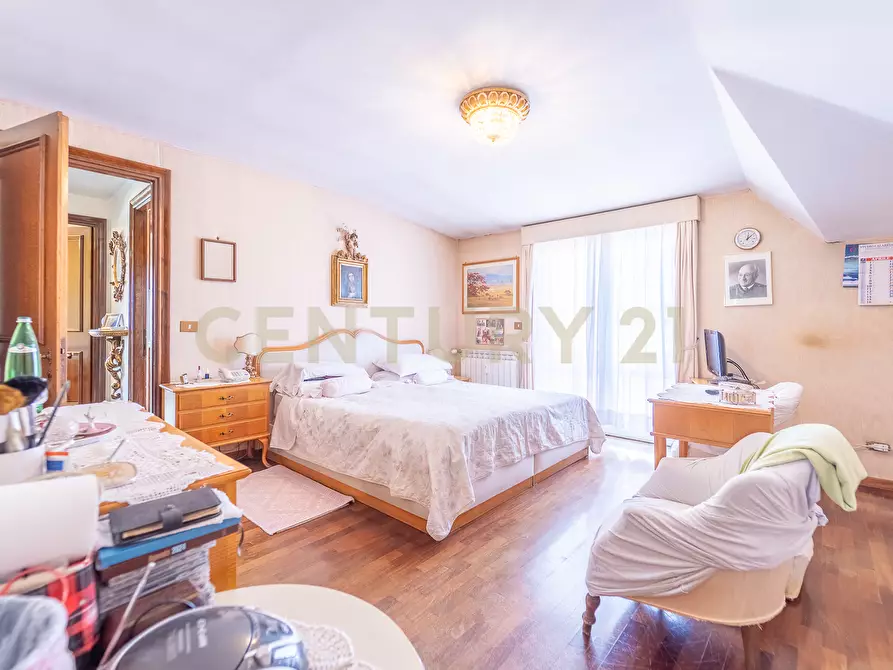 Immagine 49 di Attico in vendita  in Viale Cortina d'Ampezzo 199 a Roma