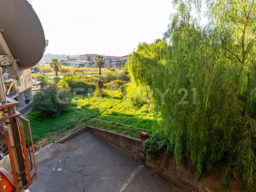 Immagine 50 di Pentalocale in vendita  in Viale Nitta 16b a Catania