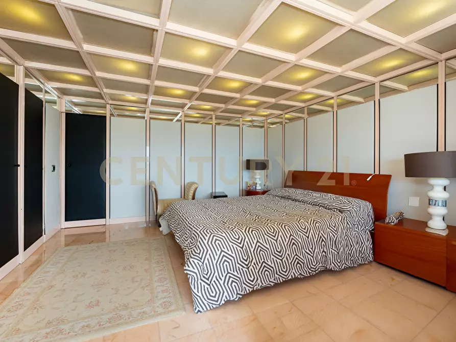 Immagine 70 di Villa in vendita  in Via G. Pezzana 11 a Aci Castello