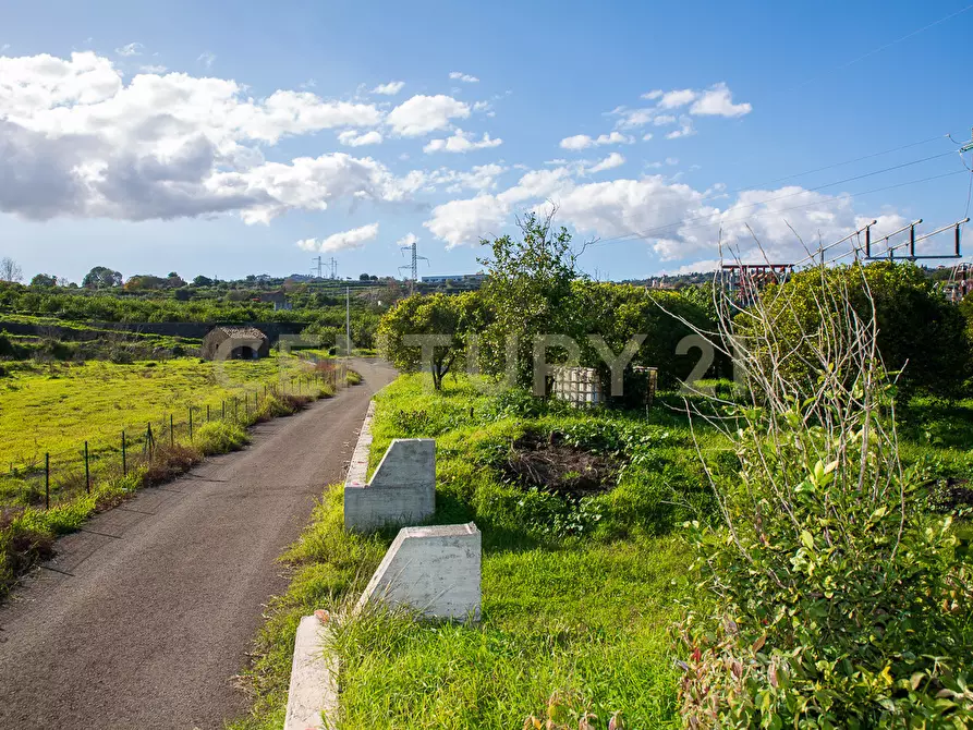 Immagine 24 di Terreno agricolo in vendita  in Via San Piero Patti 108 a Acireale