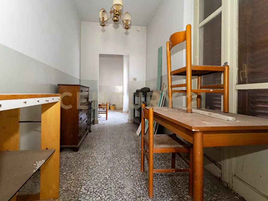 Immagine 39 di Pentalocale in vendita  in Piazza Spedini 8 a Catania