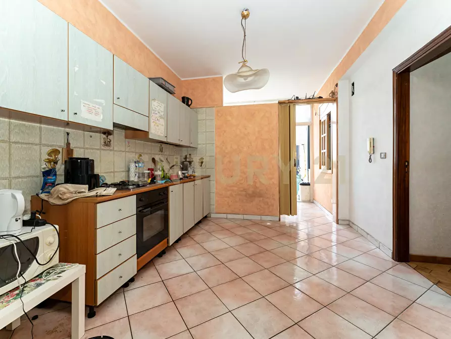 Immagine 27 di Trilocale in vendita  in Via dei Sanguinelli 11 a Catania