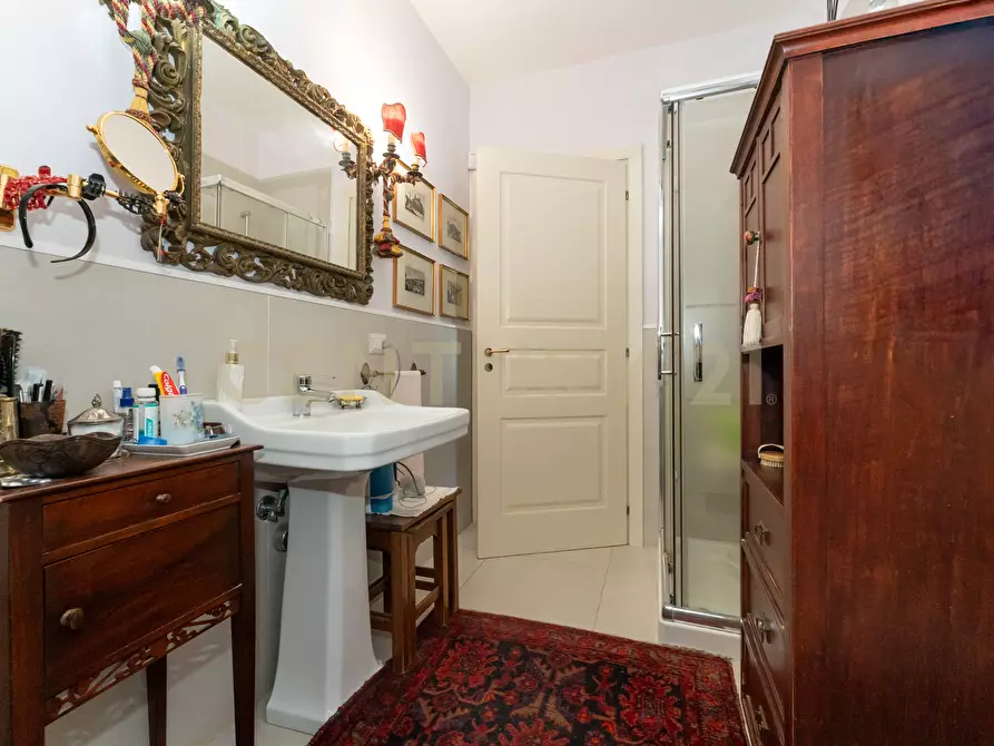 Immagine 59 di Villa in vendita  in Via Dietro Serra 2 a Viagrande