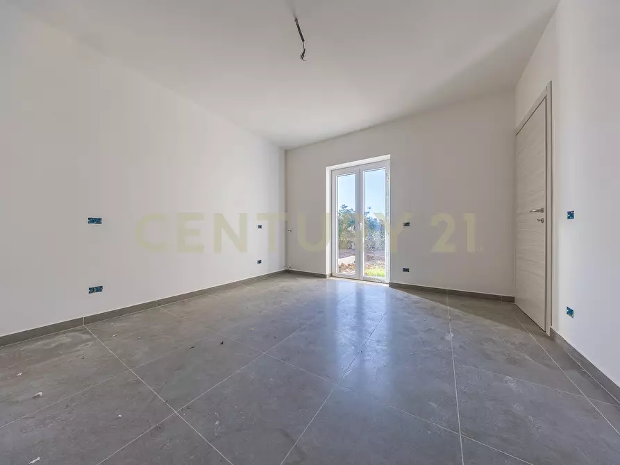 Immagine 13 di Casa trifamiliare in vendita  in Via Basento 4 a Aprilia