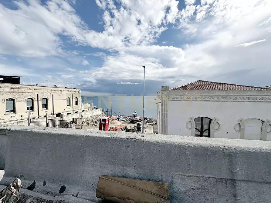 Immagine 2 di Casa indipendente in vendita  in Riviera Dionisio Il Grande 209 a Siracusa