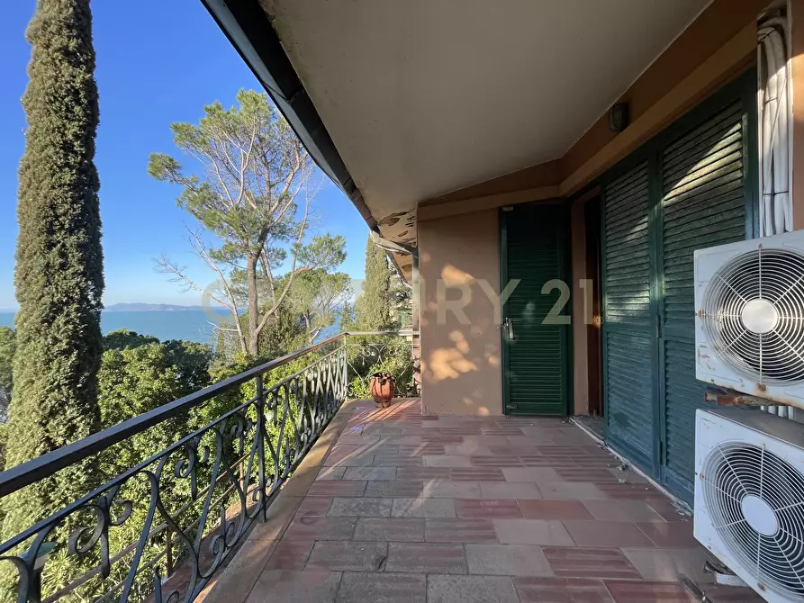 Immagine 40 di Porzione di casa in vendita  in Via Costa degli Ulivi a Monte Argentario