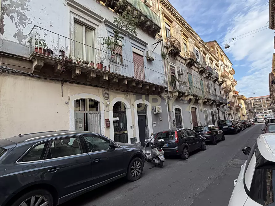 Immagine 29 di Appartamento in vendita  in Via Celeste 118 a Catania