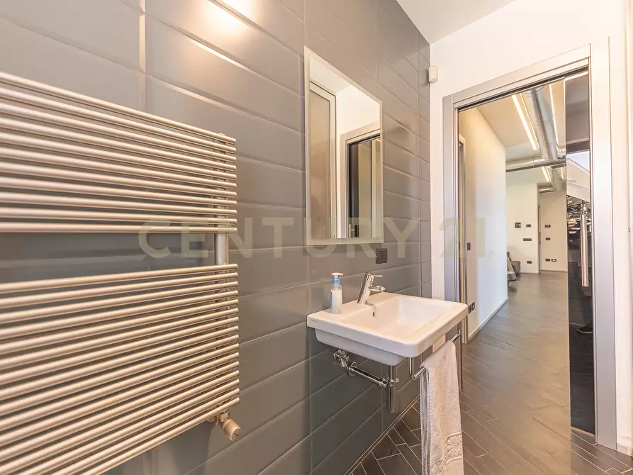 Immagine 57 di Villa in vendita  in Via Palmoli 27 a Roma