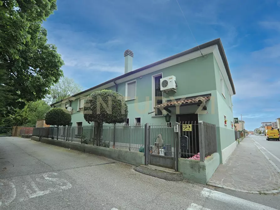 Immagine 52 di Pentalocale in vendita  in Via Giuseppe Garibaldi 5 a Casaleone