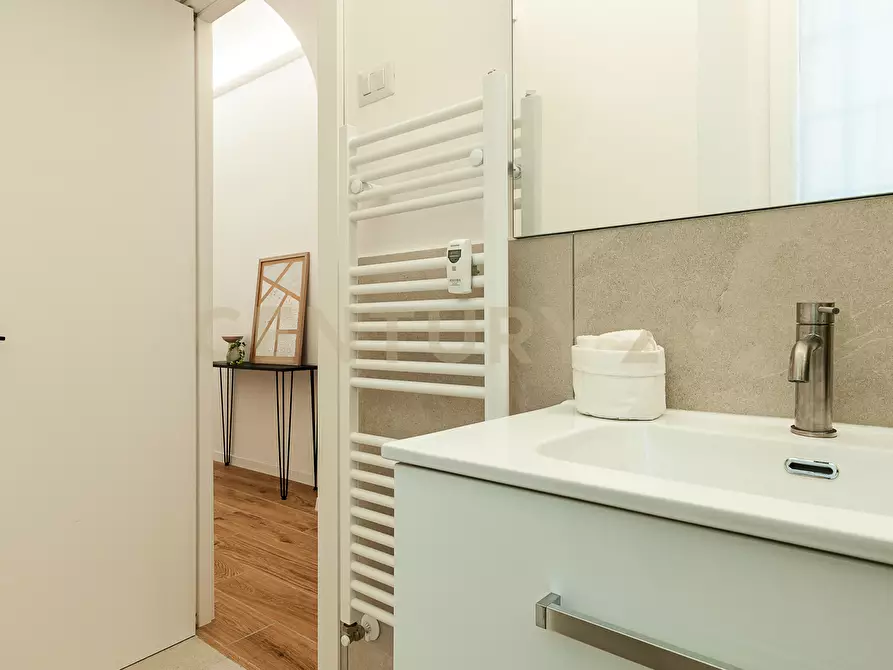 Immagine 49 di Appartamento in vendita  in Via Lampedusa a Roma