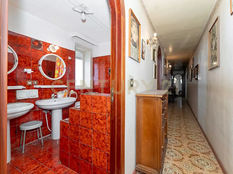 Immagine 27 di Appartamento in vendita  in Via Aloi 11 a Catania