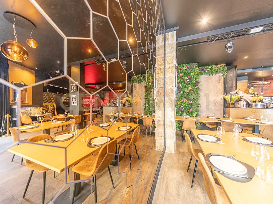 Immagine 40 di Bar / Ristorante in vendita  in Via della Farnesina 155 a Roma