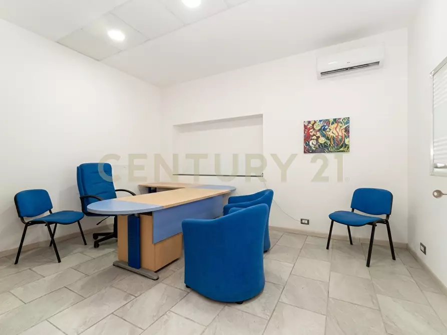 Immagine 10 di Laboratorio in vendita  in Via delle Terme 31 a Misterbianco