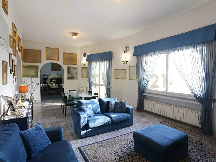 Immagine 26 di Villa in vendita  in Via Leonardo Da Vinci 5 a Taormina