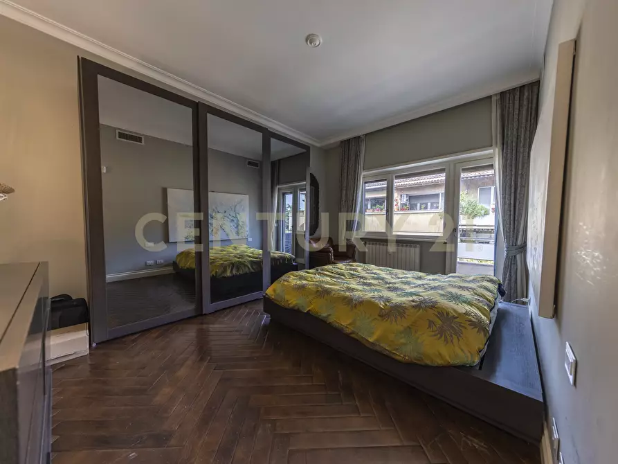 Immagine 19 di Quadrilocale in vendita  in Via Gregorio VII 382 a Roma