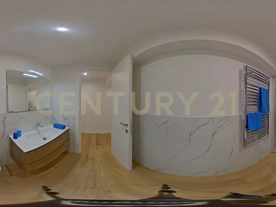 Immagine 19 di Loft/Open space in vendita  in Via dell'Olmata 30 a Roma