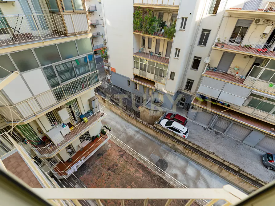 Immagine 50 di Appartamento in affitto  in Via Napoli 79 a Catania